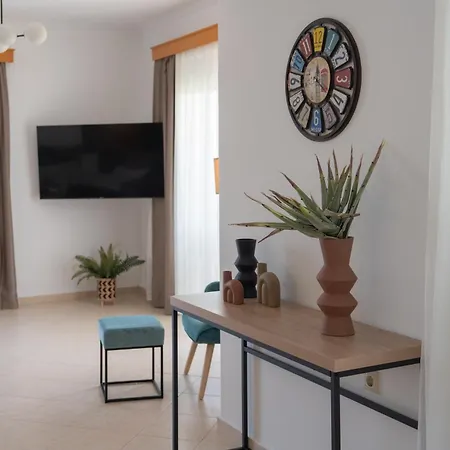 The Gemini Floor 2 Apartman *