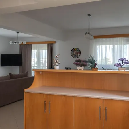 The Gemini Floor 2 *