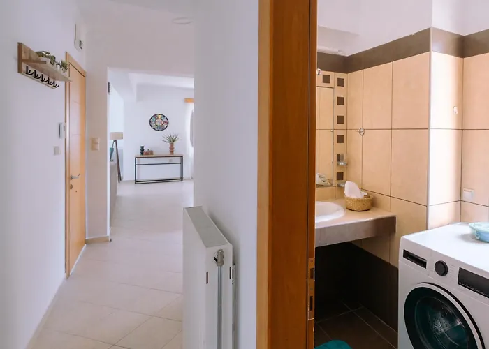 The Gemini Floor 2 Apartment Kos Town